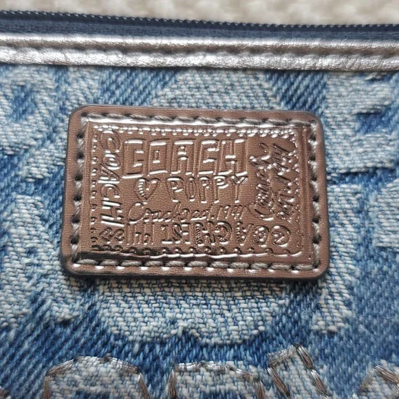 Coach Poppy Wordblock Denim Card Case/Wristlet - Picture 2 of 14